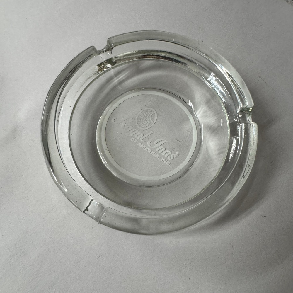Vintage‎ Royal Inns of America Inc Clear Glass Round Ashtray Hotel Tobacciana